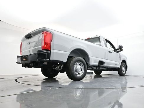 New 2026 Ford F250 XL RWD image 32