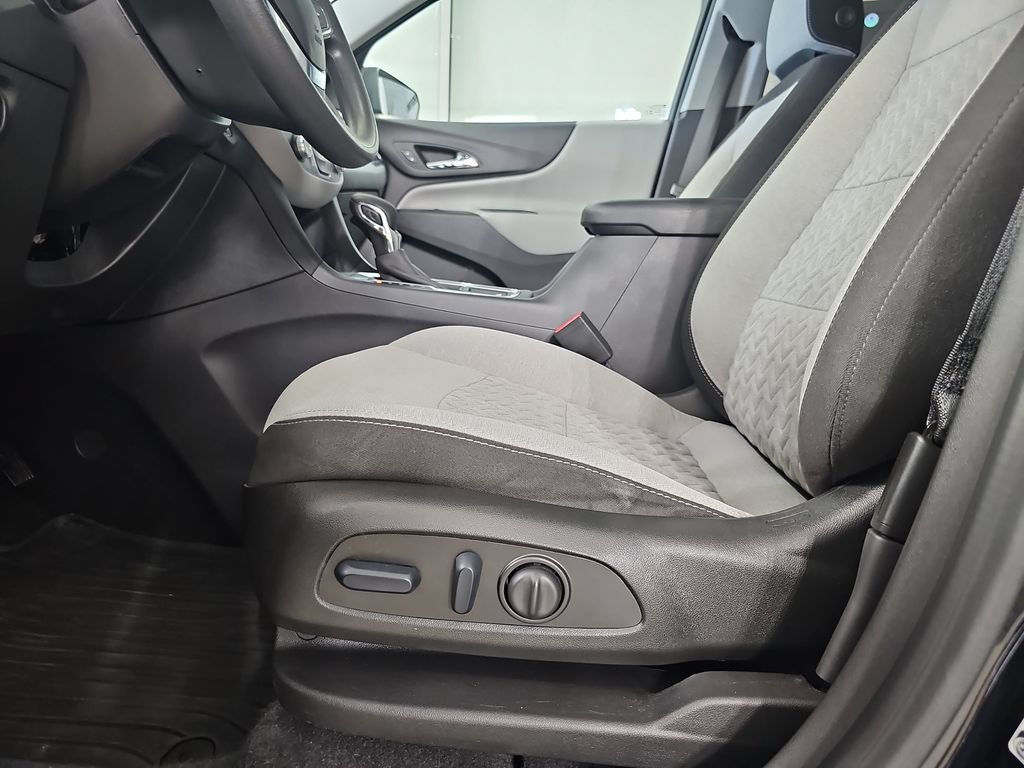 Certified 2024 Chevrolet Equinox LS w/ LS Convenience Package AWD/4WD image 33