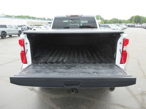 Certified 2022 Chevrolet Silverado 2500 LTZ w/ LTZ Convenience Package AWD/4WD image 10
