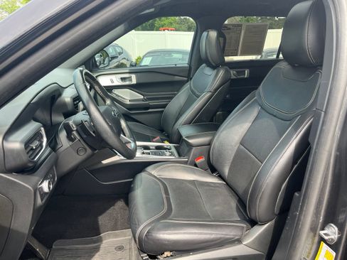Used 2020 Ford Explorer ST w/ Premium Technology Package AWD/4WD image 28