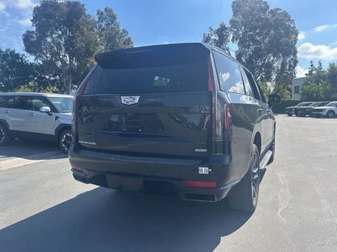 Used 2023 Cadillac Escalade Sport AWD/4WD image 3