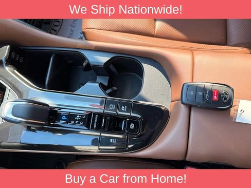 Used 2025 Toyota Crown Signia AWD/4WD image 19