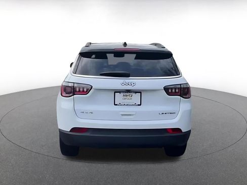 Used 2025 Jeep Compass Limited image 12