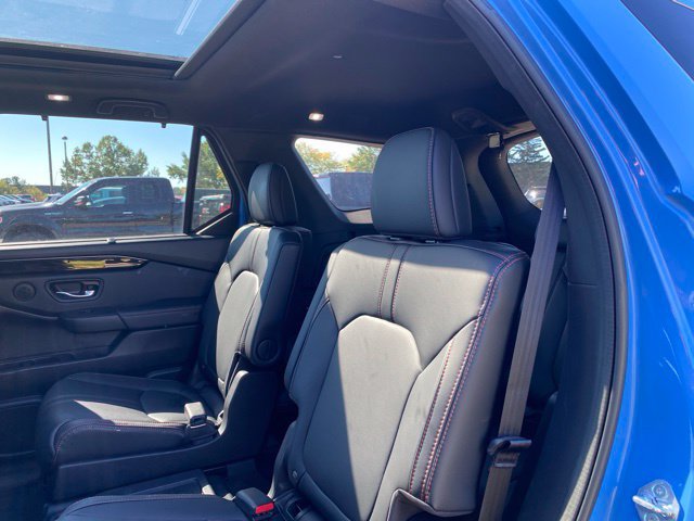 Used 2023 Honda Pilot TrailSport image 15