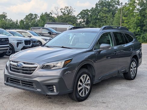 Used 2022 Subaru Outback Premium AWD/4WD image 5