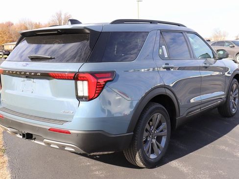 New 2026 Ford Explorer Active w/ Active Comfort Package image 13