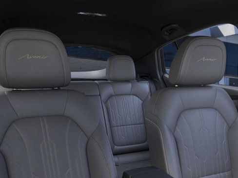 New 2026 Buick Envista Avenir FWD image 39