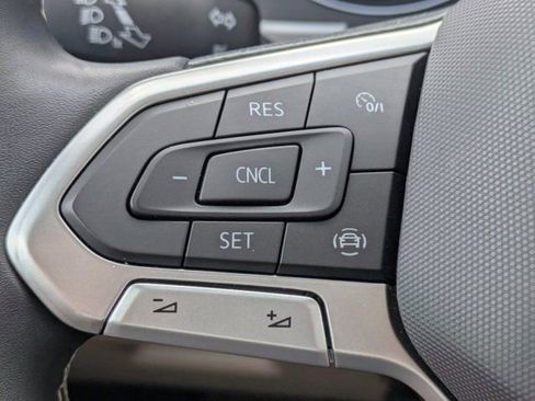 Used 2021 Volkswagen Atlas SE image 21