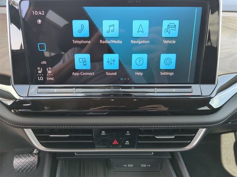 New 2026 Volkswagen Atlas SE image 30