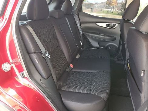 Certified 2022 Nissan Rogue Sport S image 14