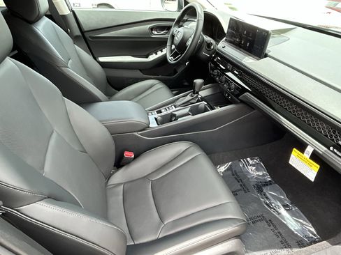 New 2025 Honda Accord EX-L image 9
