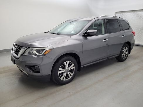 Used 2018 Nissan Pathfinder SV AWD/4WD image 2