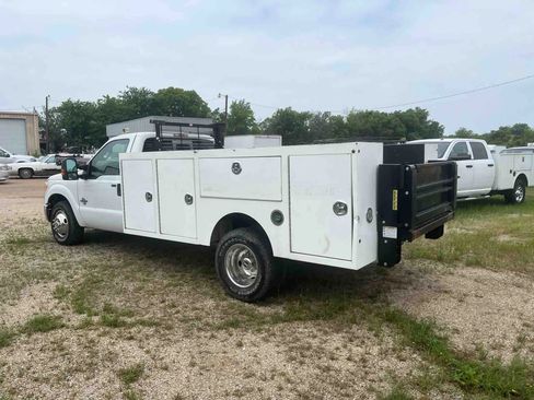 Used 2013 Ford F350 XLT w/ Ambulance Preparation Pkg image 2