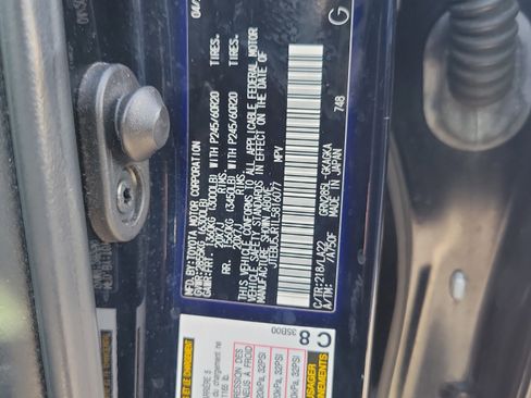 Used 2020 Toyota 4Runner Limited image 30