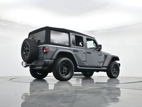 Used 2024 Jeep Wrangler Willys image 33