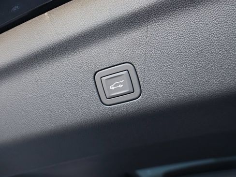 New 2026 Chevrolet Tahoe High Country AWD/4WD image 46
