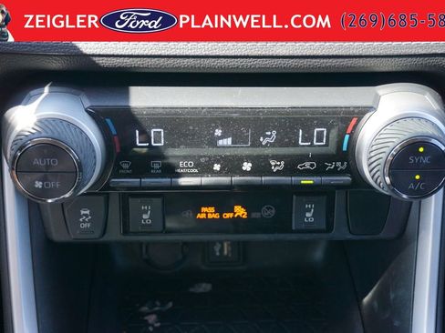 Used 2023 Toyota RAV4 XLE w/ XLE Grade Weather Package AWD/4WD image 20