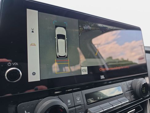 Used 2024 Toyota Grand Highlander Platinum AWD/4WD image 24