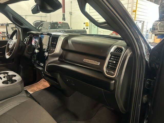 Certified 2025 RAM 2500 Big Horn AWD/4WD image 8