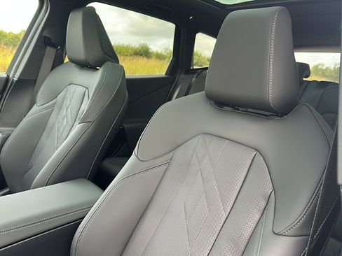 New 2026 BMW X3 xDrive30 w/ Premium Package image 11