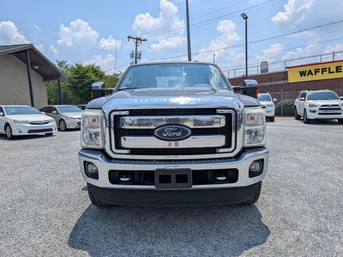 Used 2016 Ford F250 XLT w/ XLT Premium Package AWD/4WD image 2