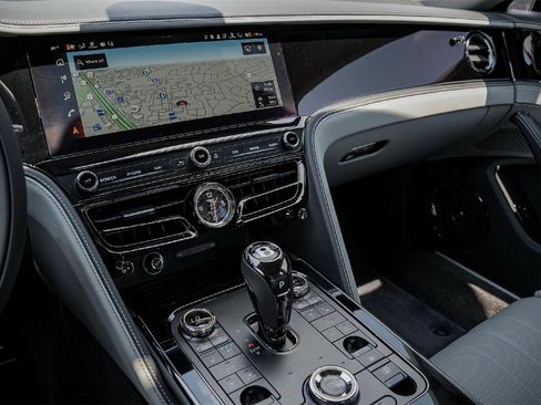 New 2025 Bentley Flying Spur Plug-In Hybrid image 26