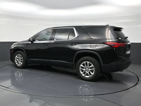 Used 2023 Chevrolet Traverse LS FWD image 31