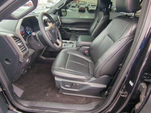 Used 2021 Ford Expedition XLT image 8