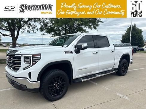 Used 2025 GMC Sierra 1500 SLT w/ SLT Premium Package AWD/4WD image 1