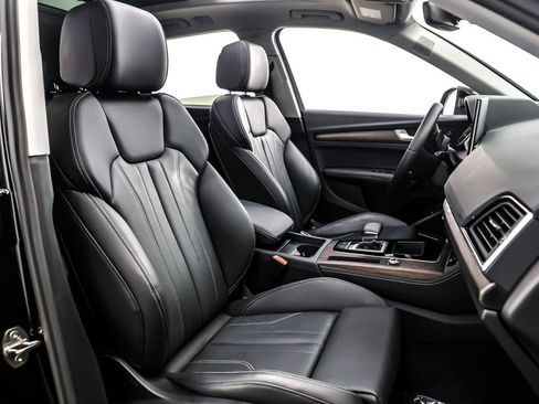 Used 2025 Audi Q5 2.0T Premium Plus w/ Premium Plus Package image 8