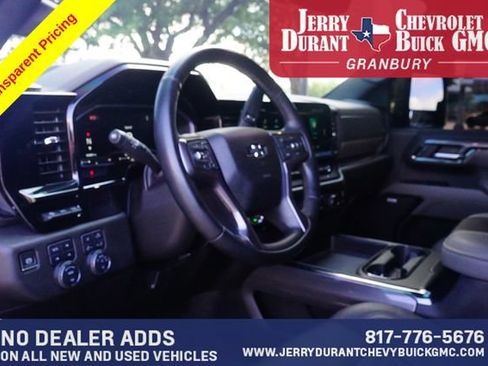Used 2024 Chevrolet Silverado 2500 ZR2 w/ Technology Package AWD/4WD image 19