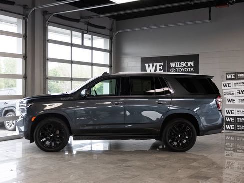 Used 2021 Chevrolet Tahoe High Country w/ Premium Package AWD/4WD image 1