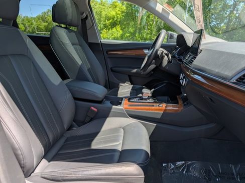 Used 2023 Audi Q5 2.0T Premium w/ Convenience Package AWD/4WD image 8