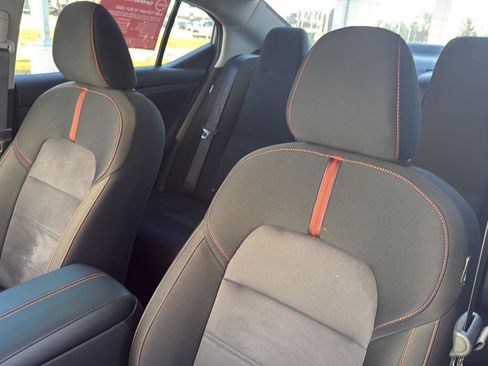 Used 2025 Nissan Sentra SR w/ Lighting Package image 16