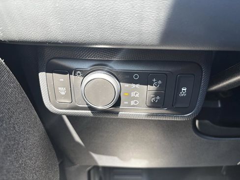 Used 2021 Ford Mustang Mach-E Premium image 17