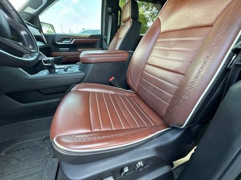 Used 2024 GMC Sierra 1500 Denali Ultimate AWD/4WD image 10