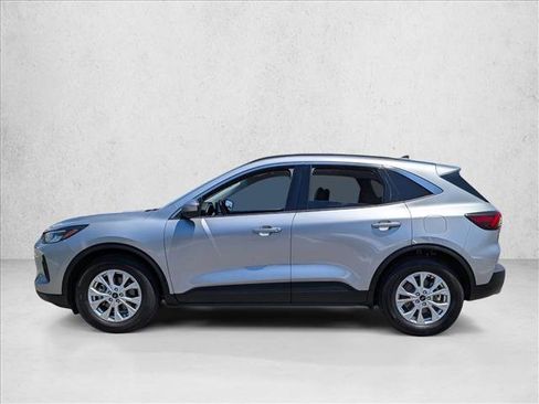 Used 2023 Ford Escape Active w/ Tech Pack #2 FWD image 9