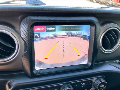 Used 2020 Jeep Gladiator Rubicon image 27