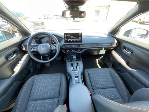 Used 2026 Honda HR-V Sport image 9