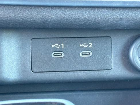 Certified 2025 Nissan Rogue SV image 25