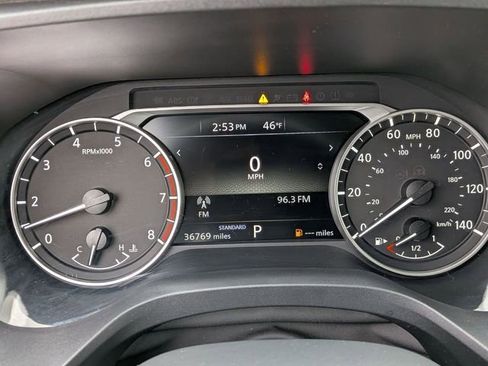 Used 2025 Nissan Rogue SV FWD image 17