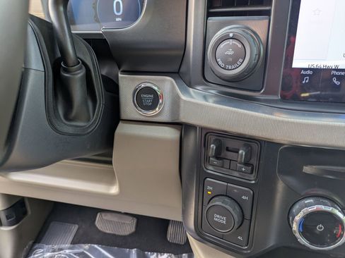 Certified 2025 Ford F450 Platinum w/ Platinum Plus Package AWD/4WD image 26