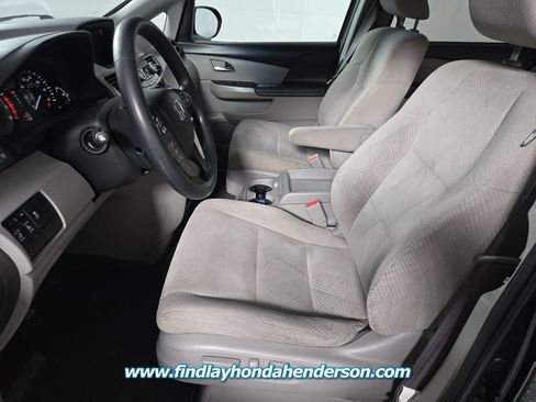 Used 2016 Honda Odyssey SE image 14