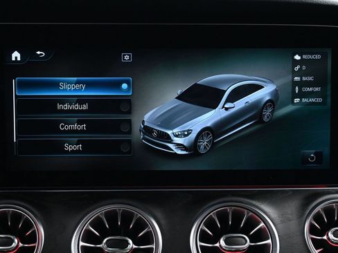 Used 2022 Mercedes-Benz E 53 AMG E 53 AMG image 35