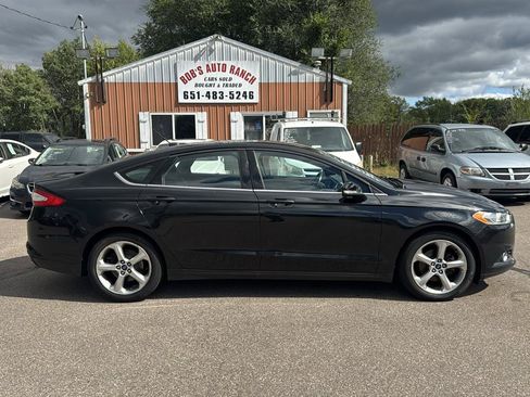 Used 2014 Ford Fusion SE FWD image 4
