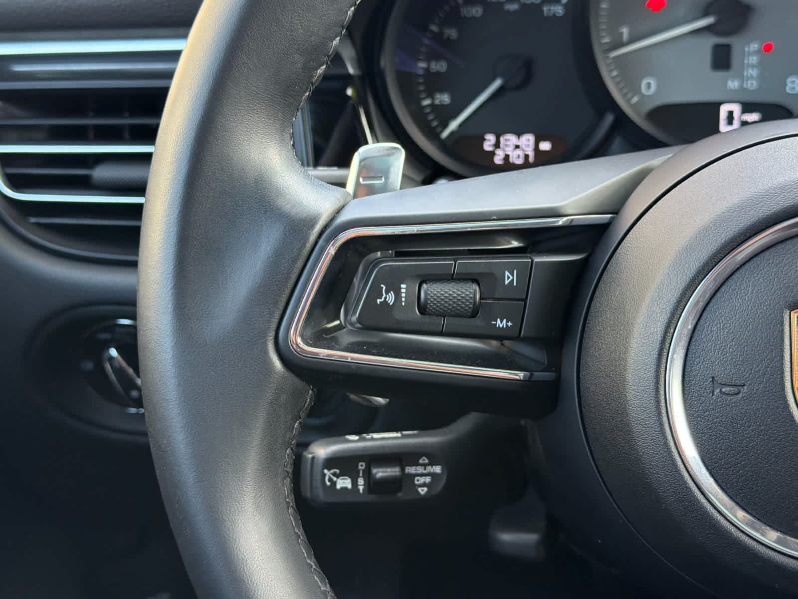 Certified 2024 Porsche Macan S AWD/4WD image 27