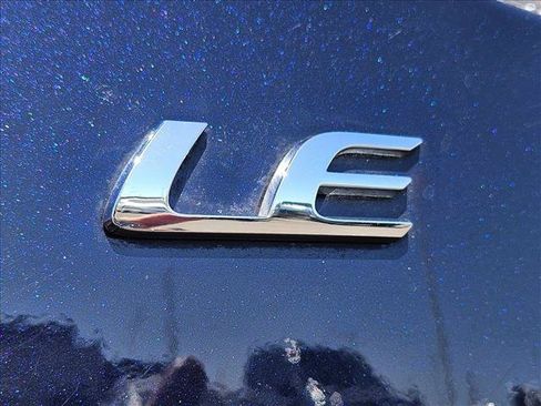 Used 2024 Toyota Corolla LE FWD image 30