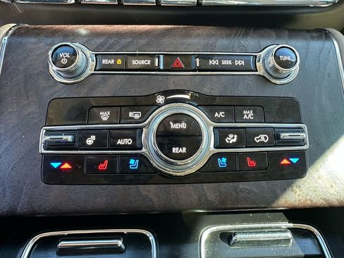 Used 2022 Lincoln Aviator Reserve w/ Equipment Group 201A image 37