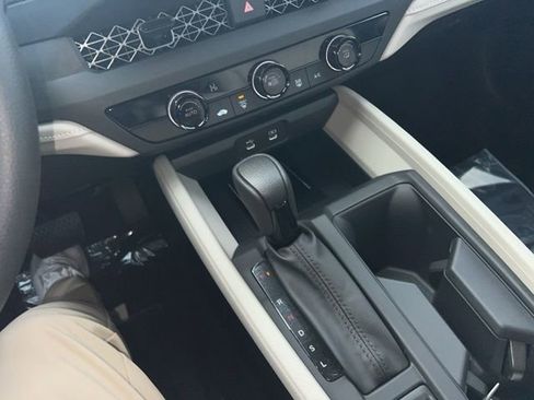 New 2026 Honda Accord LX image 9