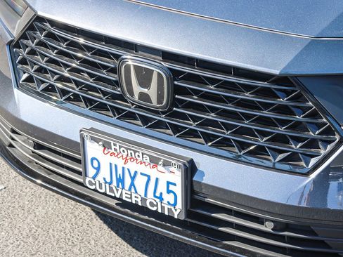 Used 2024 Honda Accord Touring image 6